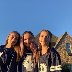 Meet your Posher, Emma